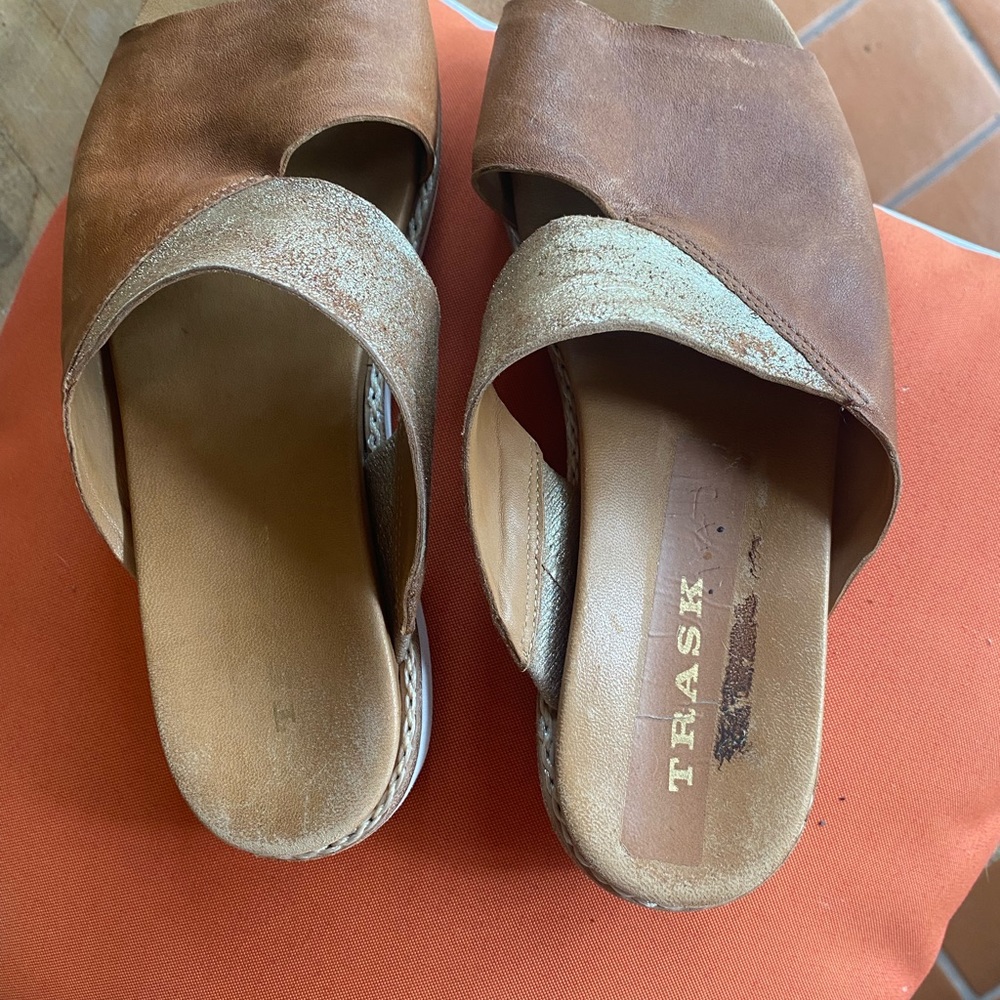 Leather Slides - Picture 4 of 5